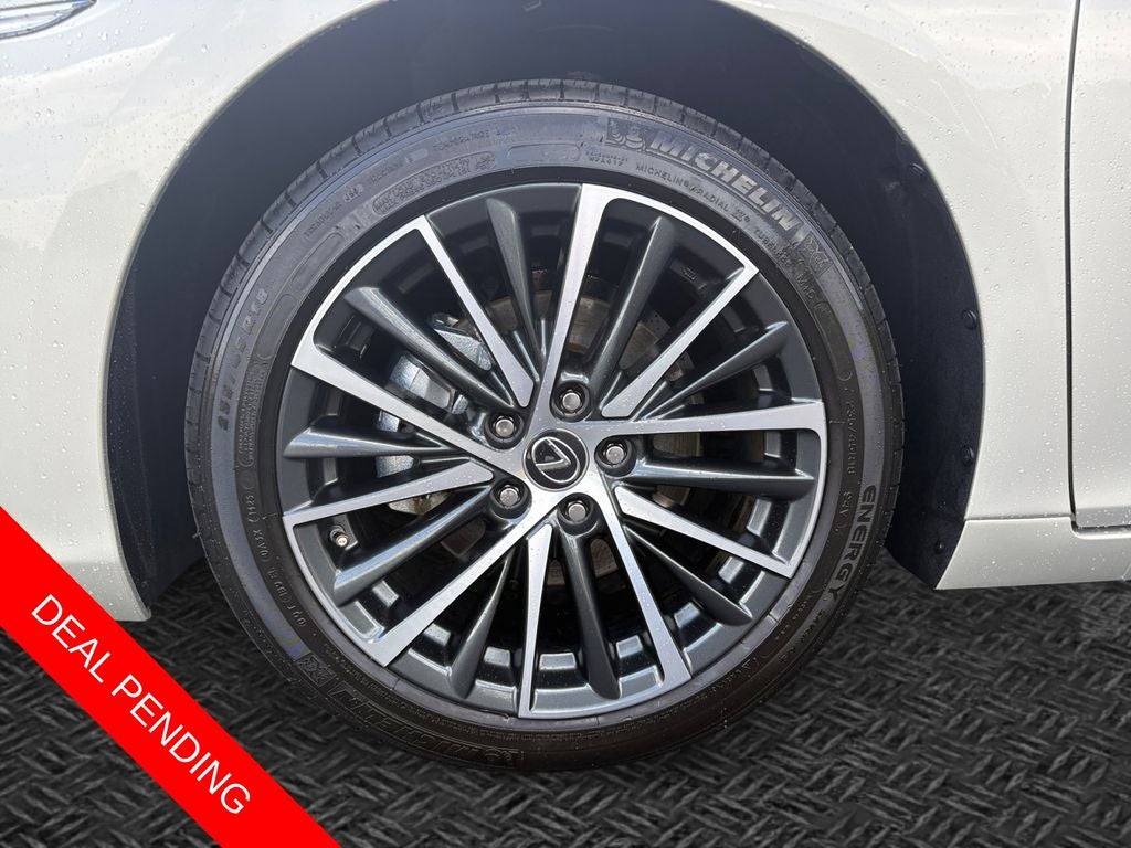 2025 Lexus ES 350