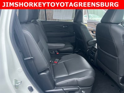 2022 Honda Pilot Touring 7 Passenger