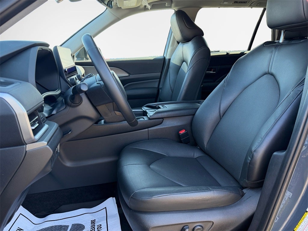 2024 Toyota Grand Highlander Hybrid Base