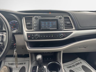 2018 Toyota Highlander LE