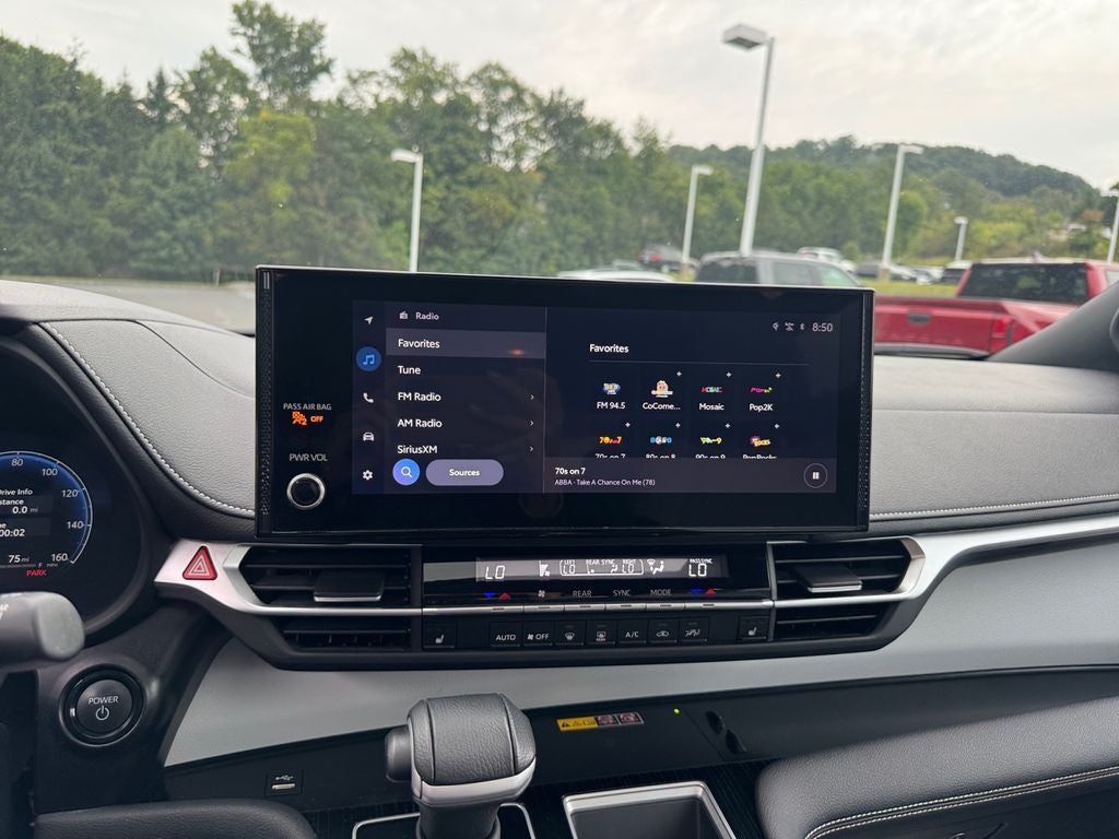 2025 Toyota Sienna XSE 7 Passenger