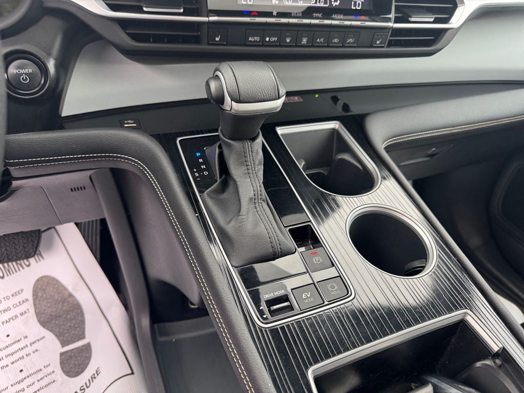 2025 Toyota Sienna XSE 7 Passenger