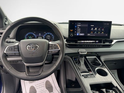 2025 Toyota Sienna XSE 7 Passenger