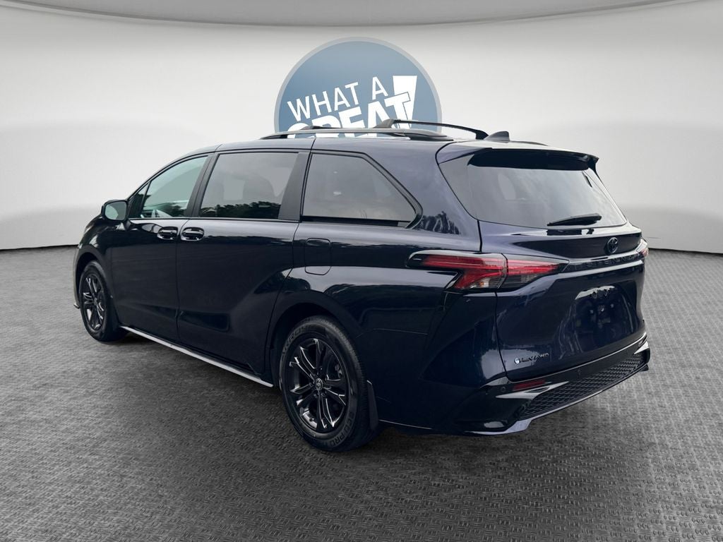 2025 Toyota Sienna XSE 7 Passenger