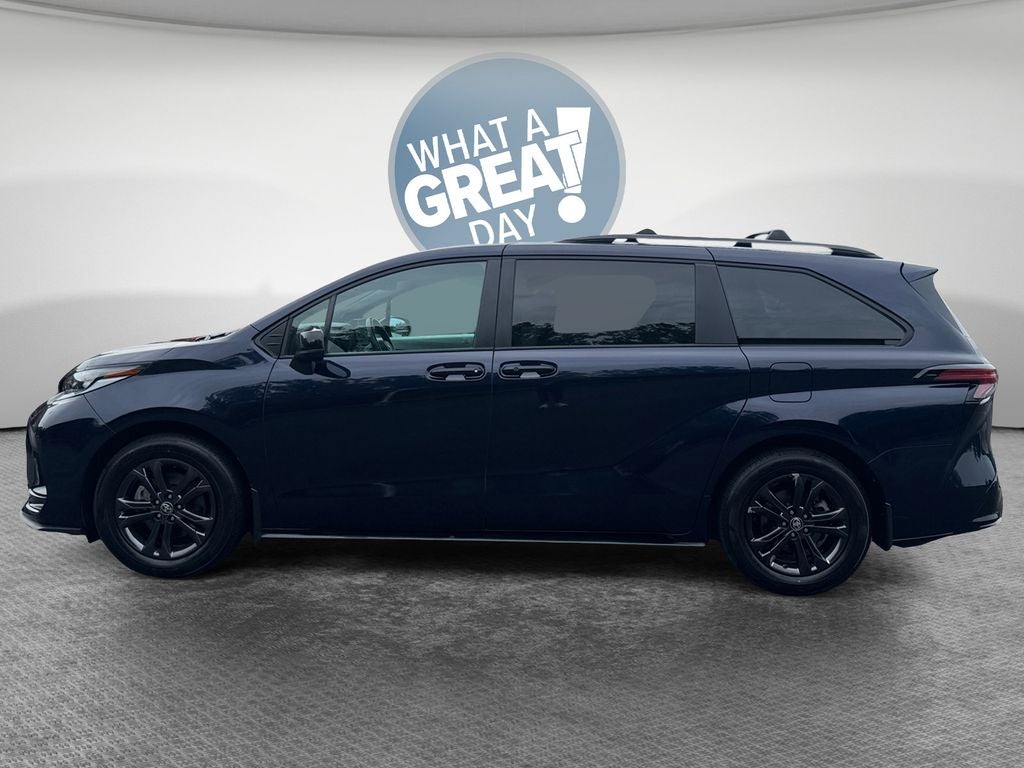 2025 Toyota Sienna XSE 7 Passenger
