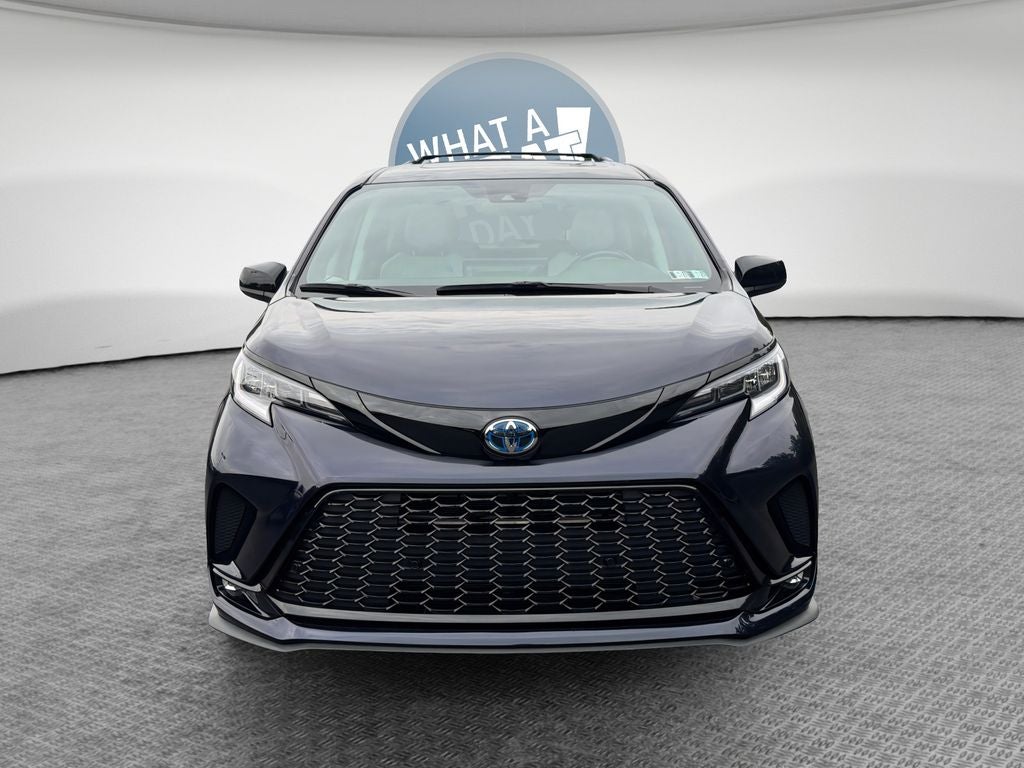 2025 Toyota Sienna XSE 7 Passenger