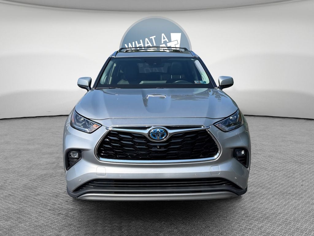 2023 Toyota Highlander Hybrid Platinum