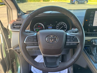 2024 Toyota Sienna Platinum 7 Passenger