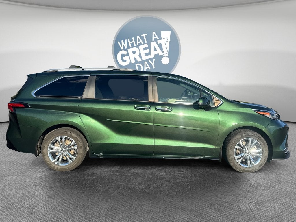 2024 Toyota Sienna Platinum 7 Passenger
