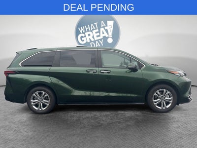 2023 Toyota Sienna Platinum 7 Passenger