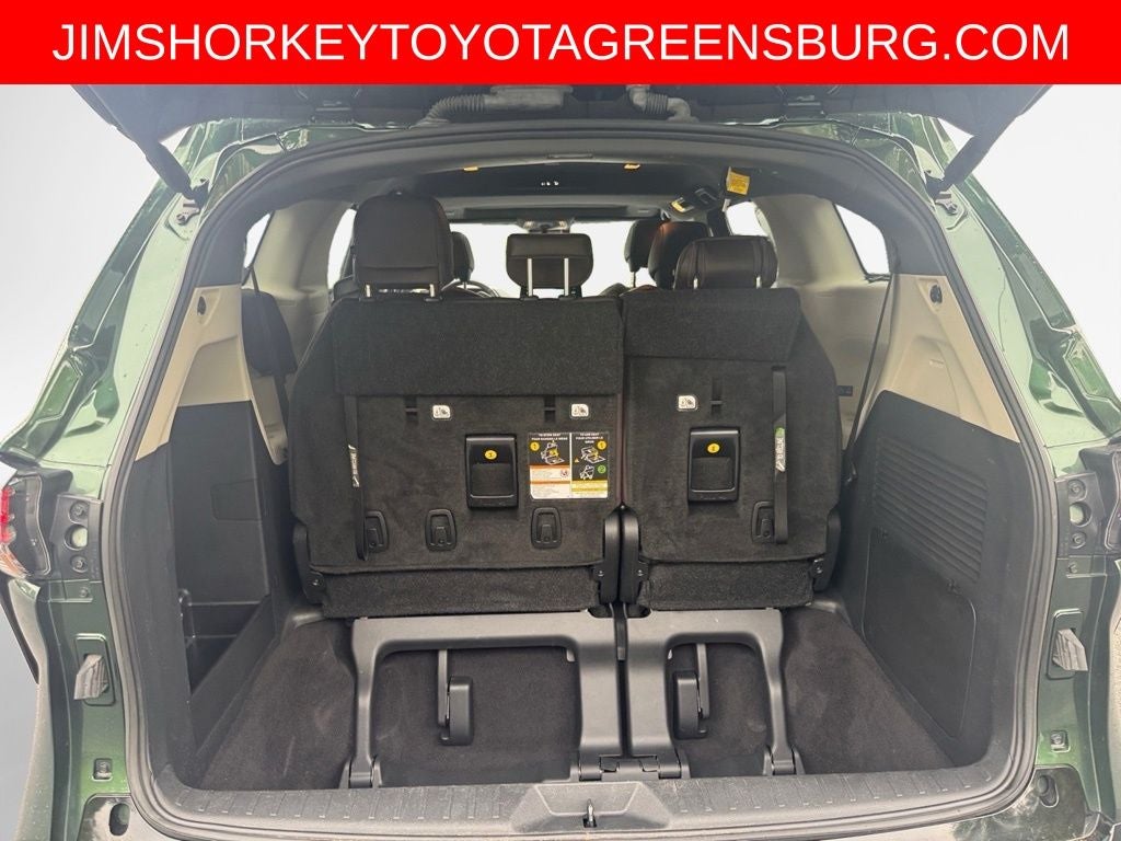 2023 Toyota Sienna Platinum 7 Passenger