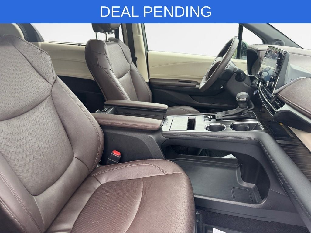 2023 Toyota Sienna Platinum 7 Passenger