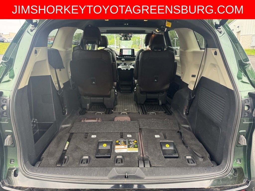 2023 Toyota Sienna Platinum 7 Passenger