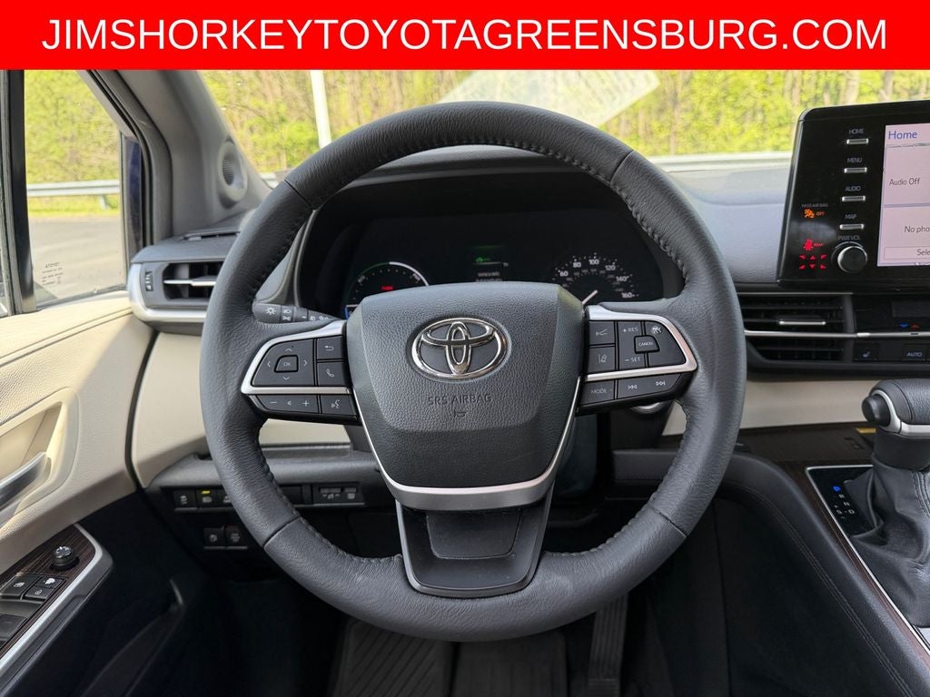 2023 Toyota Sienna XLE