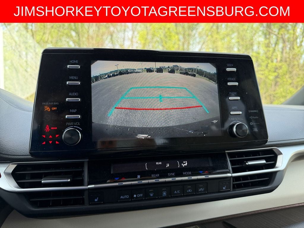 2023 Toyota Sienna XLE