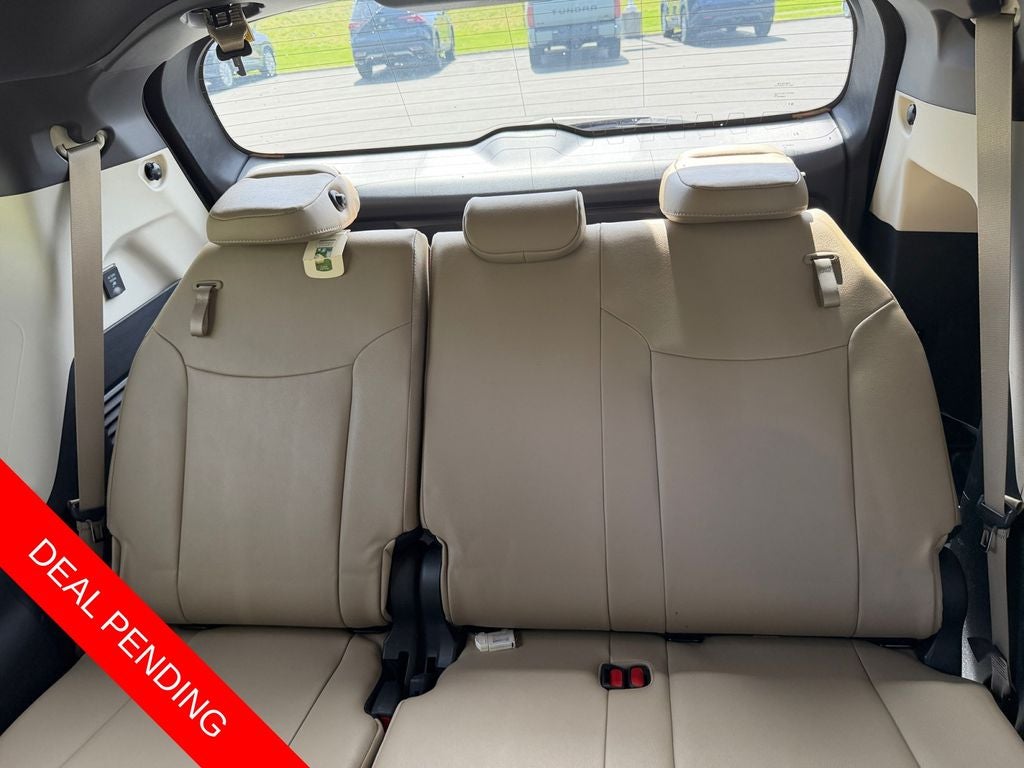 2023 Toyota Sienna XLE 8 Passenger