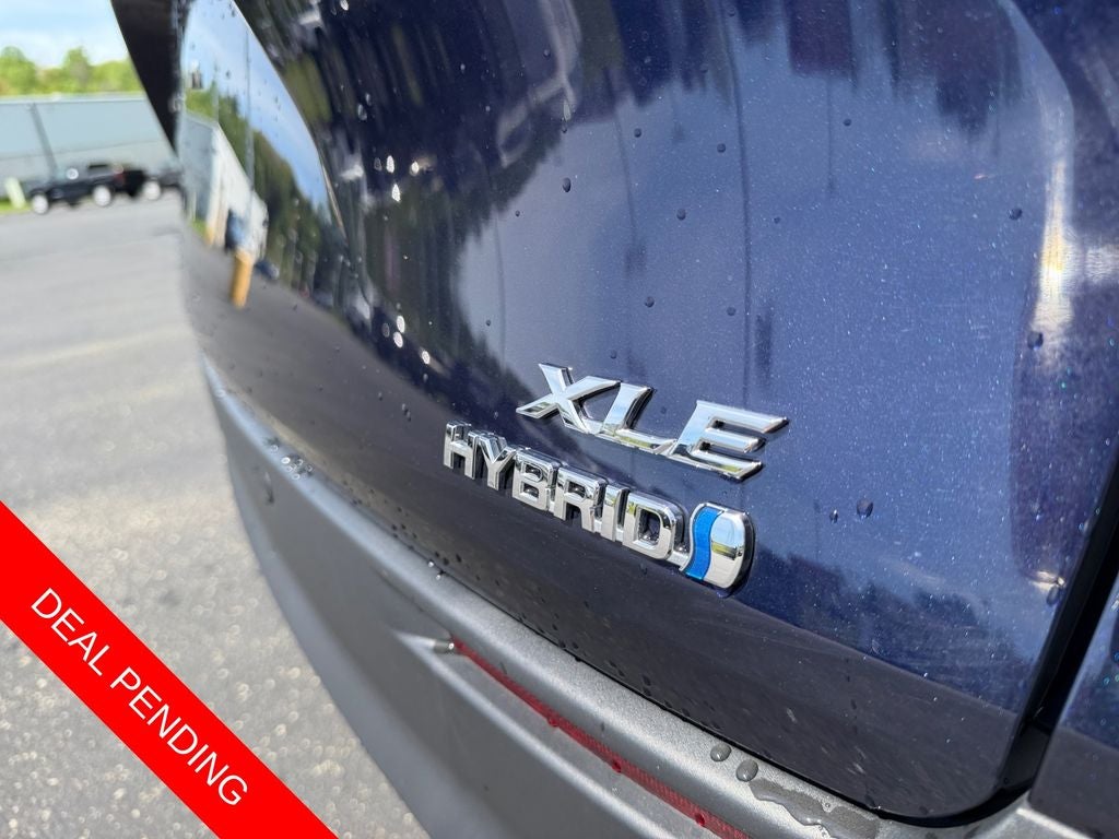 2023 Toyota Sienna XLE 8 Passenger