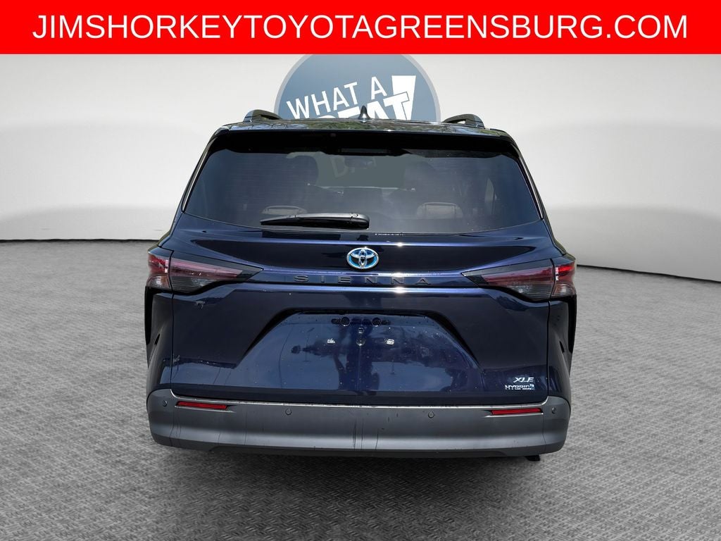 2023 Toyota Sienna XLE