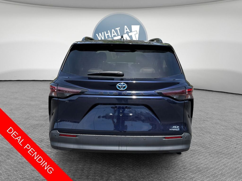 2023 Toyota Sienna XLE