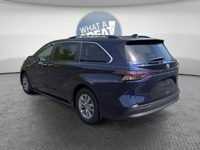 2023 Toyota Sienna XLE