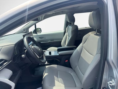 2025 Toyota Sienna XLE 7 Passenger