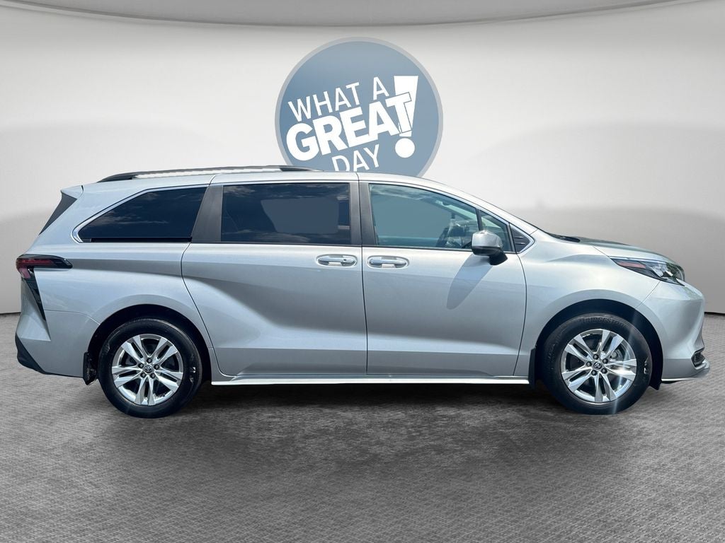 2025 Toyota Sienna XLE 7 Passenger