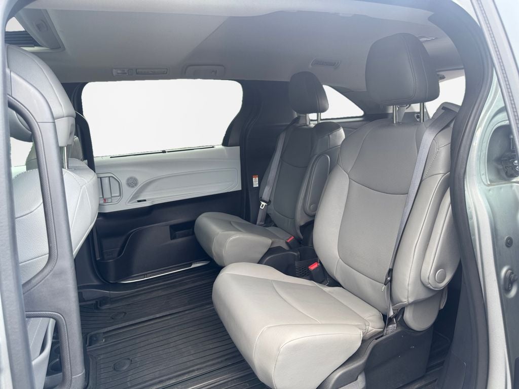 2025 Toyota Sienna XLE 7 Passenger