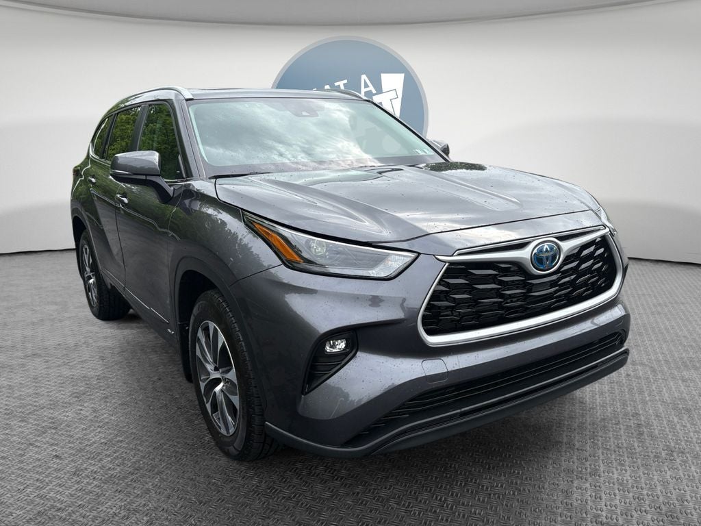 2023 Toyota Highlander Hybrid XLE