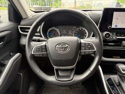 2023 Toyota Highlander Hybrid XLE