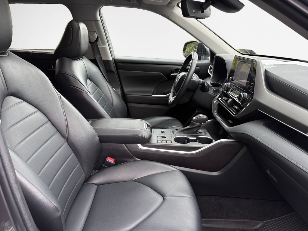 2023 Toyota Highlander Hybrid XLE