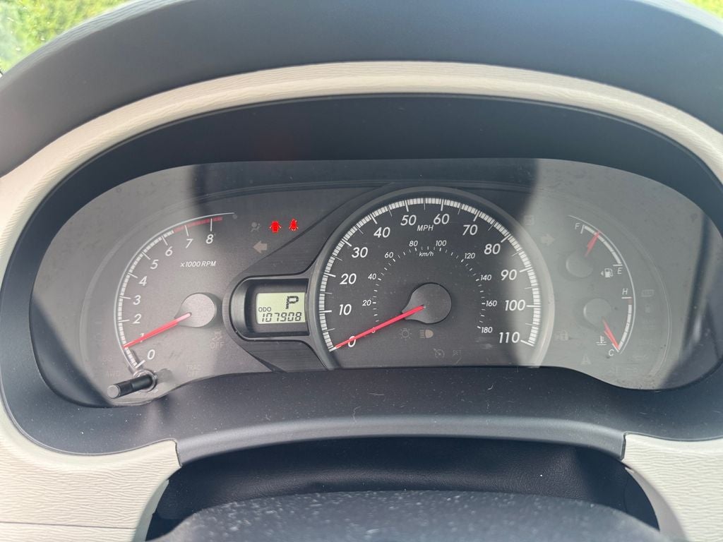 2013 Toyota Sienna LE 8 Passenger