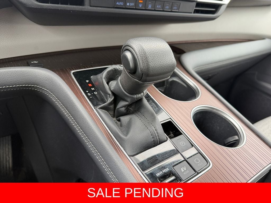 2022 Toyota Sienna LE 8 Passenger