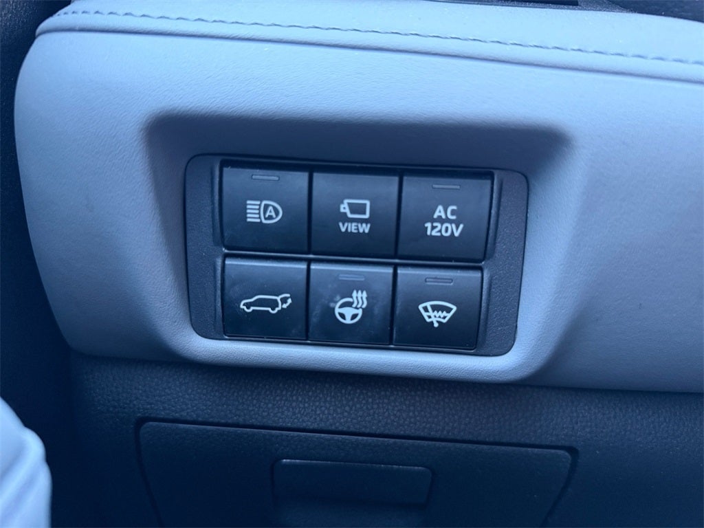 2022 Toyota Highlander Hybrid Limited