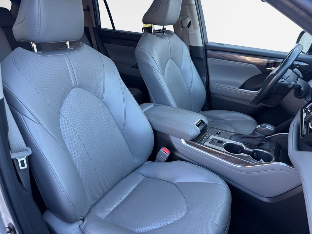 2022 Toyota Highlander Hybrid Limited