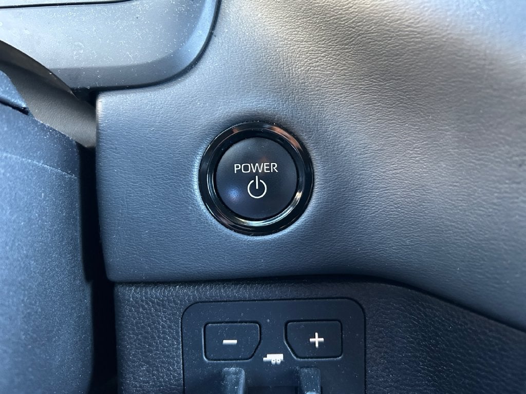 2025 Toyota Sequoia Platinum