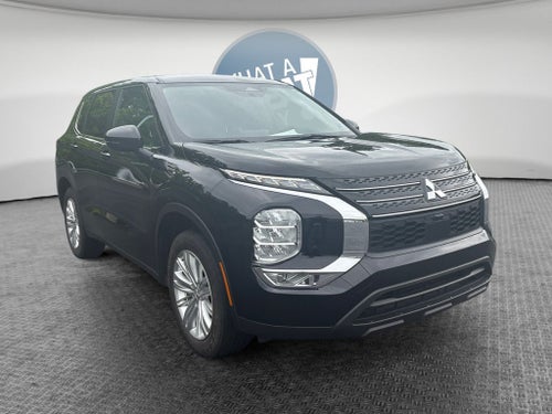 2024 Mitsubishi Outlander ES
