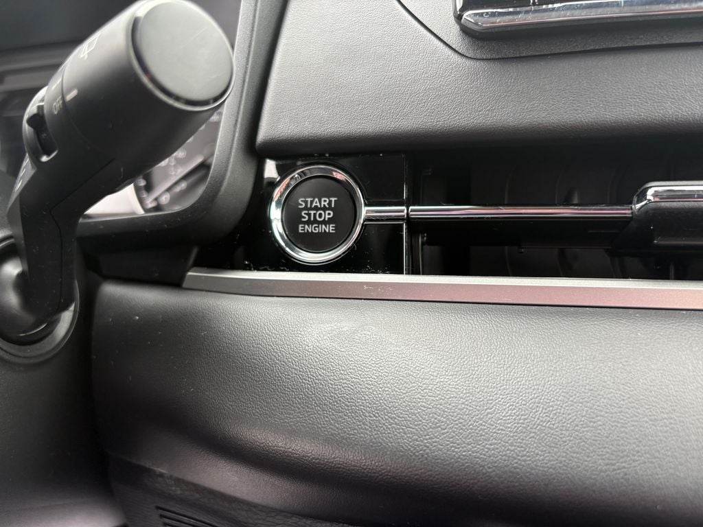2024 Mitsubishi Outlander ES