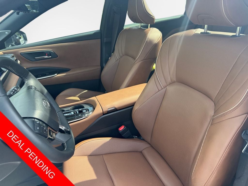 2025 Toyota Crown Signia Limited