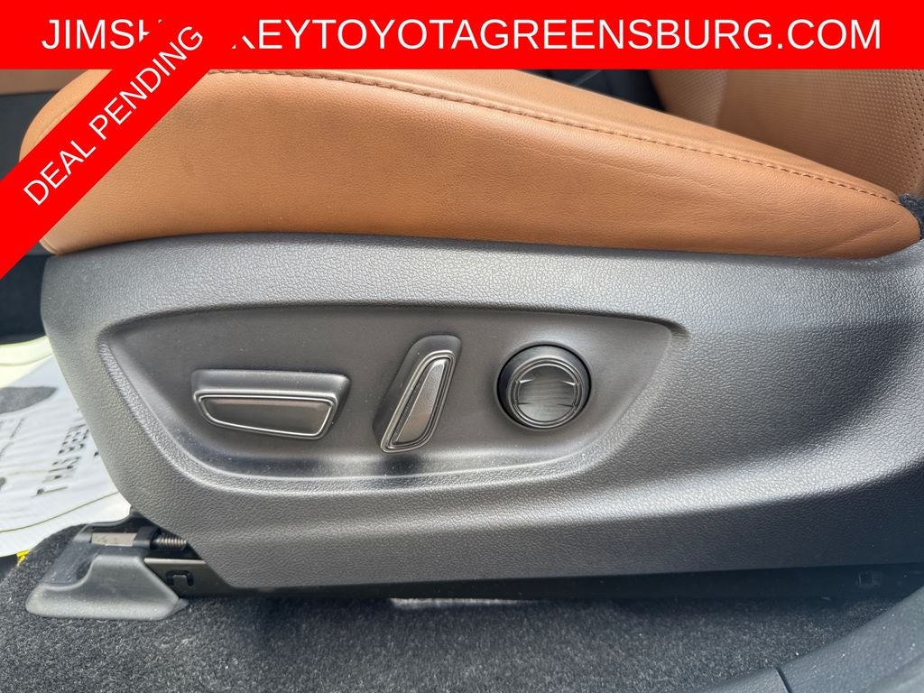 2025 Toyota Crown Signia Limited