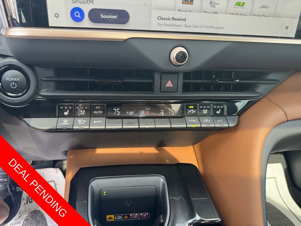 2025 Toyota Crown Signia Limited