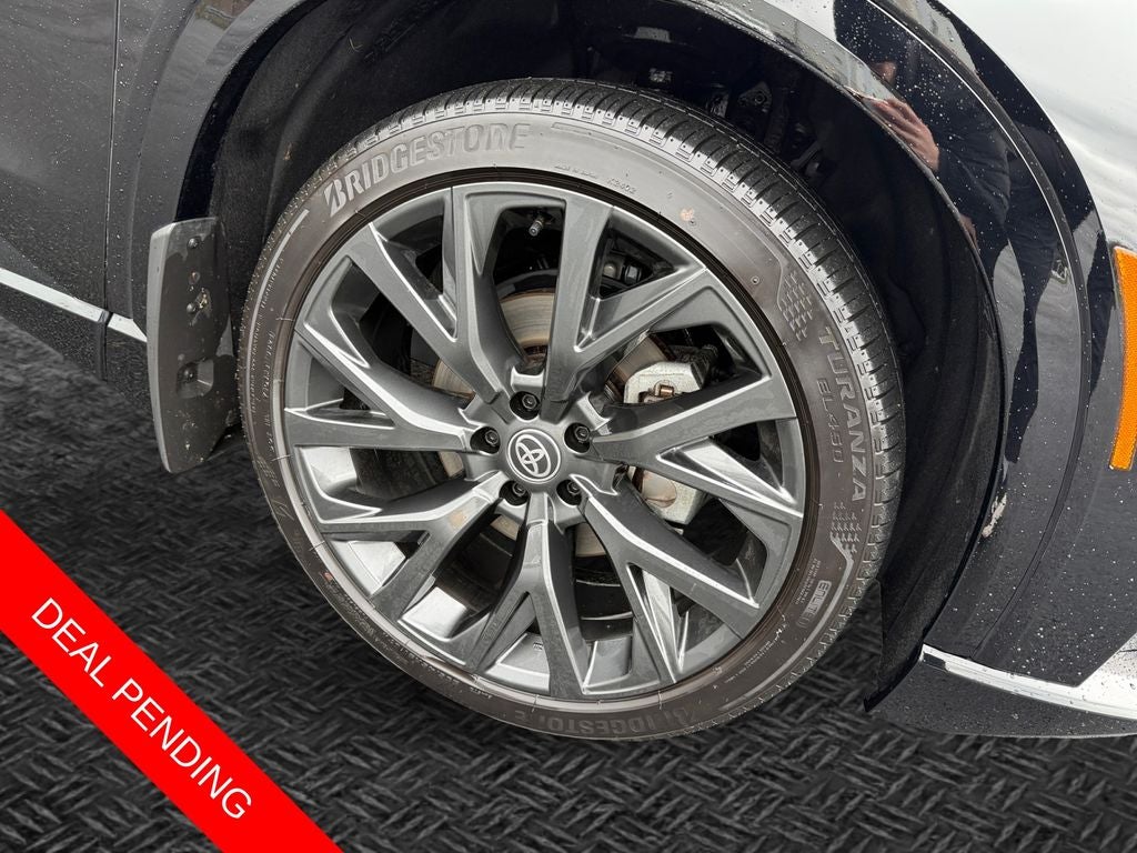 2025 Toyota Crown Signia Limited