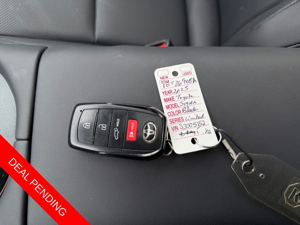 2025 Toyota Crown Signia Limited