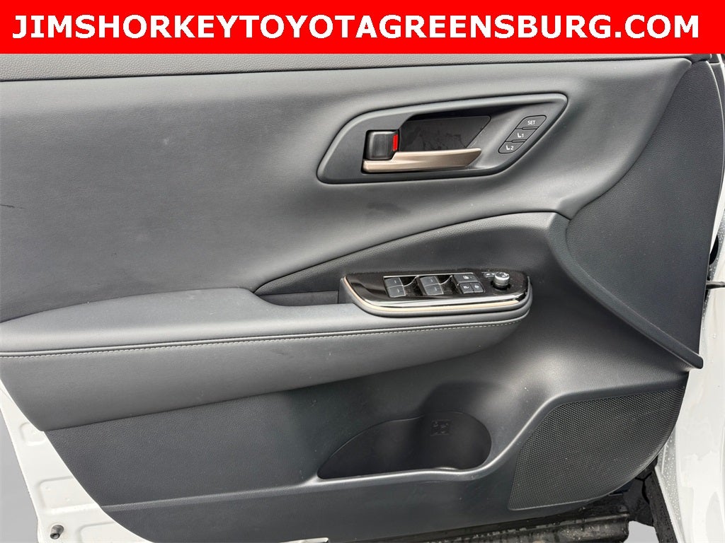 2024 Toyota Crown Platinum