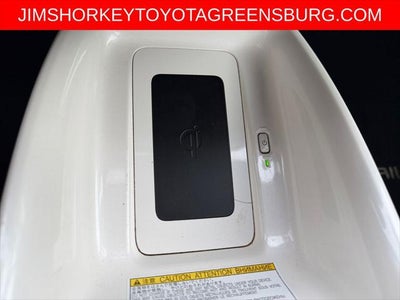 2016 Toyota Prius Three Touring