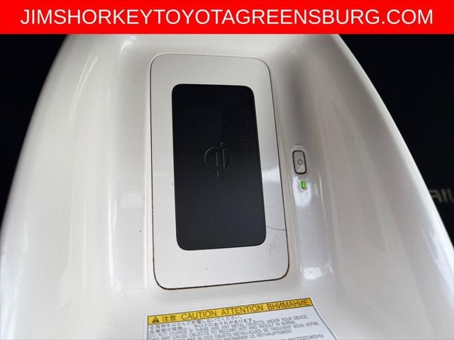 2016 Toyota Prius Three Touring