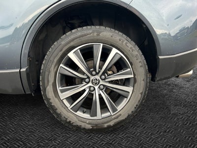 2021 Toyota Venza LE