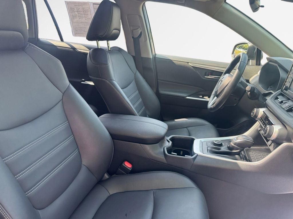 2022 Toyota RAV4 Hybrid XLE Premium