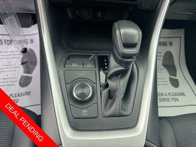 2022 Toyota RAV4 Hybrid LE