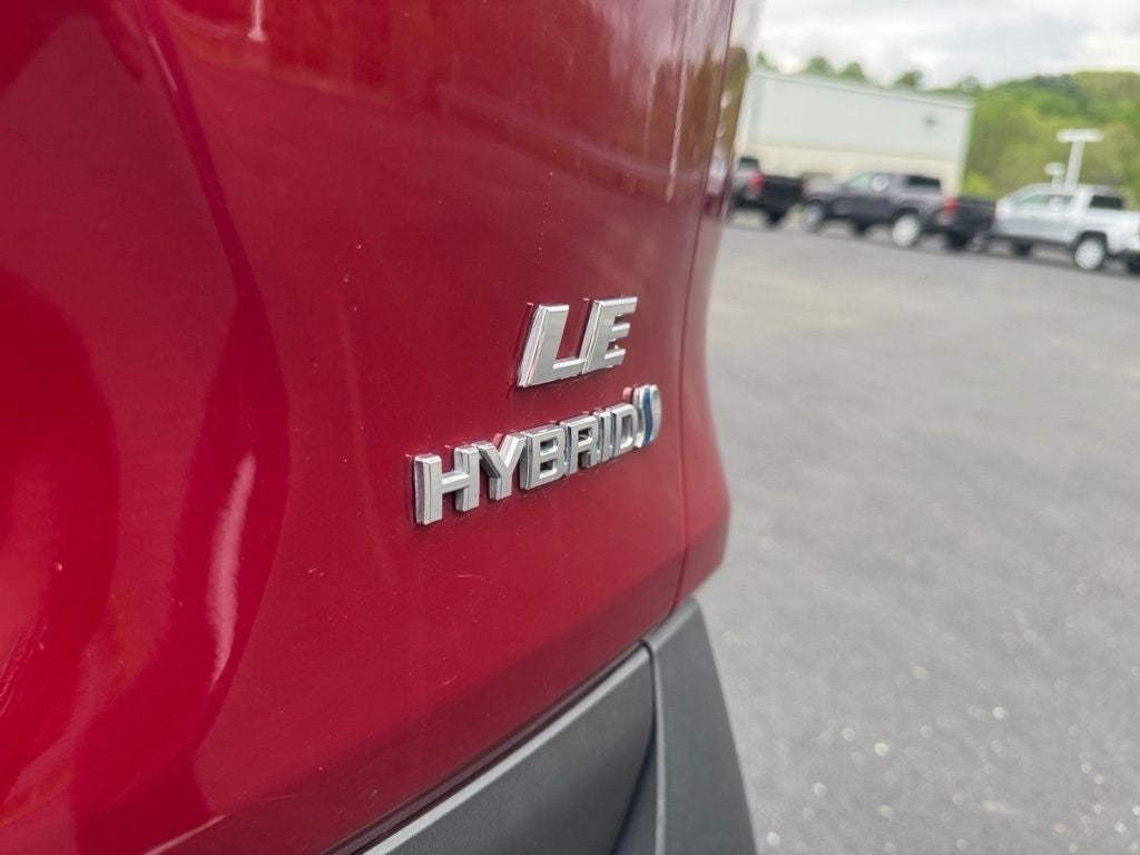 2022 Toyota RAV4 Hybrid LE