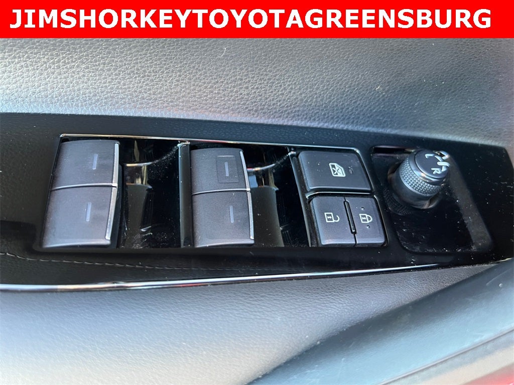 2023 Toyota Corolla Hatchback SE